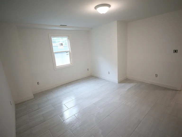 214 Park St — Photo 10