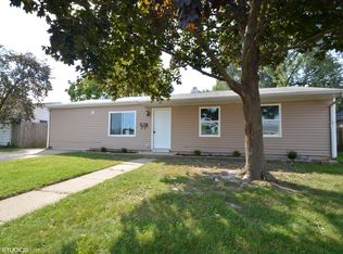 9 Bristol Ave, Romeoville, IL 60446