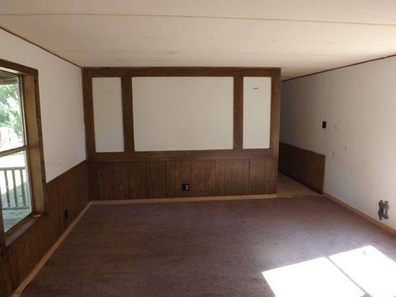 4th image of 13875 Lincoln Lake Ave