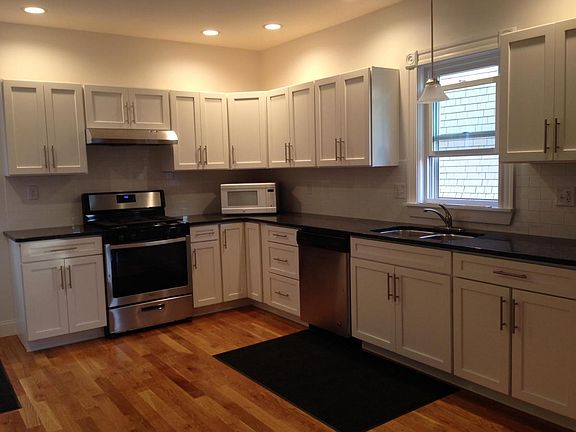 5th image of 143 College Avenue # Second Floor