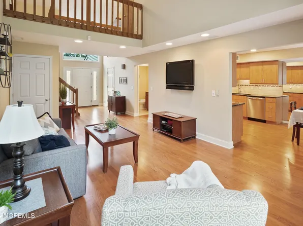 48 White Swan Way, Brick, NJ 08723