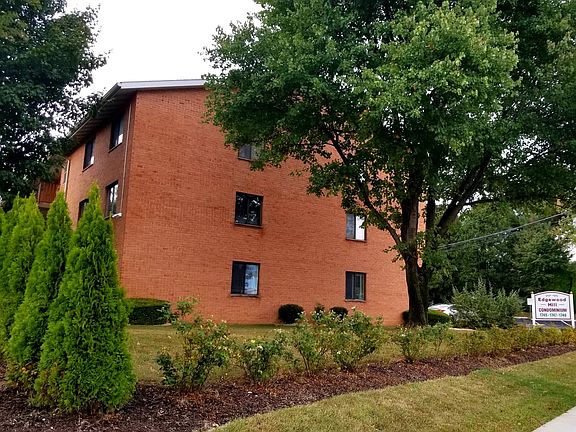 4th image of 1749 Edgewood Hill Cir APT 103