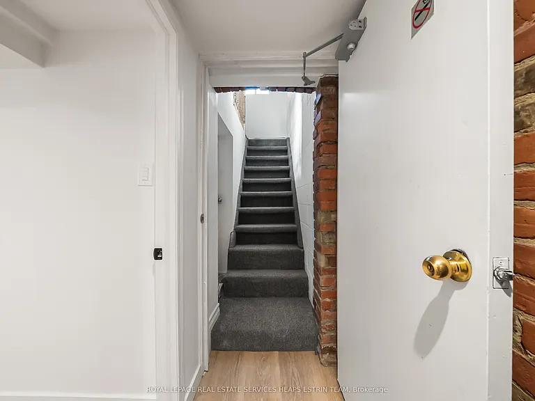 476 Euclid Ave #LOWER — Photo 20