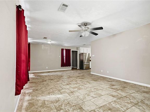 5th image of 2103 Kimberly St
