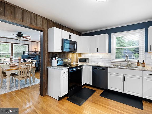 5th image of 103 Smiths Ln