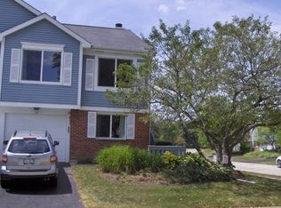 0N662 Essex Ln #3, Winfield, IL 60190