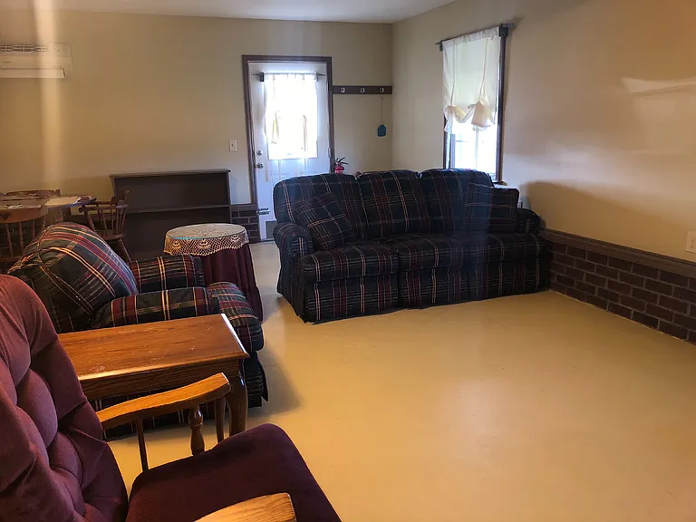 664 Nahunta Rd — Photo 9