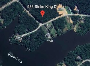 983 Strike King Dr, Cedar Grove, TN 38321