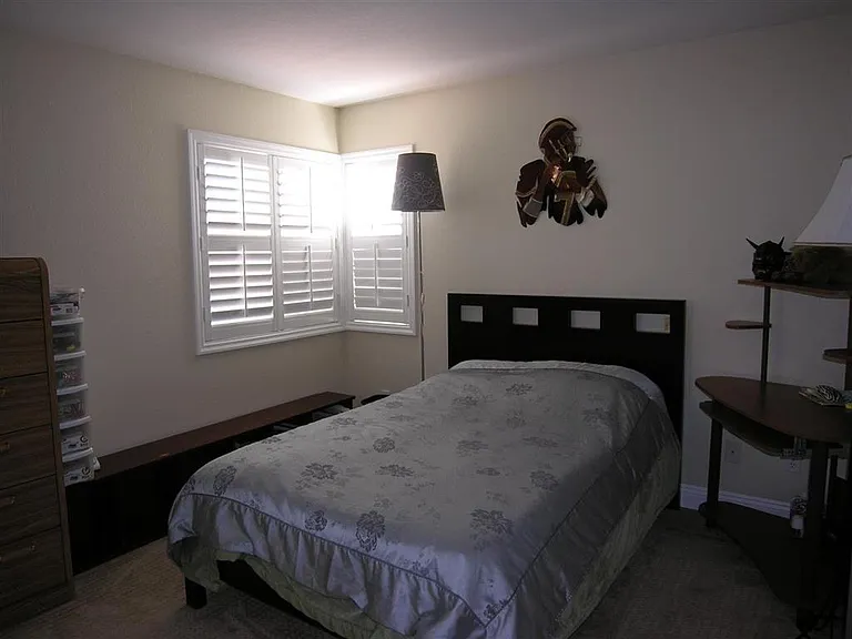 12222 Meadow Grass Ct — Photo 22
