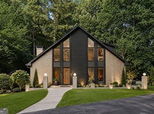 1605 Saint Tropez Way, Sandy Springs, GA 30350