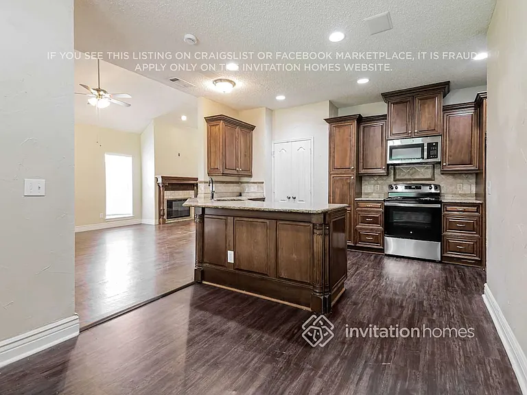 8200 Galley St — Photo 7