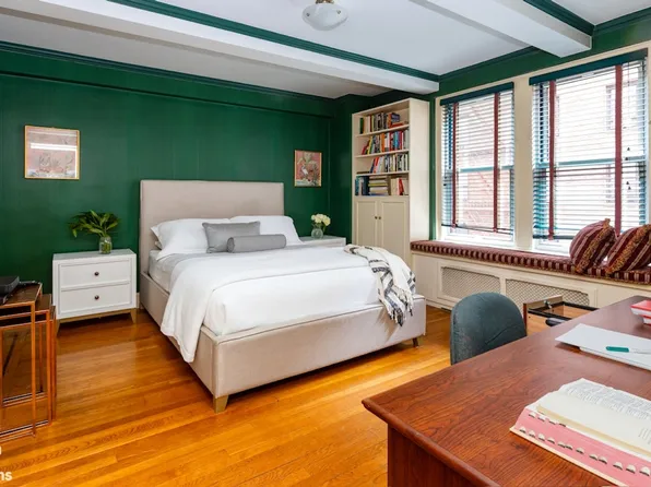 325 East 79th Street image 8 of 16