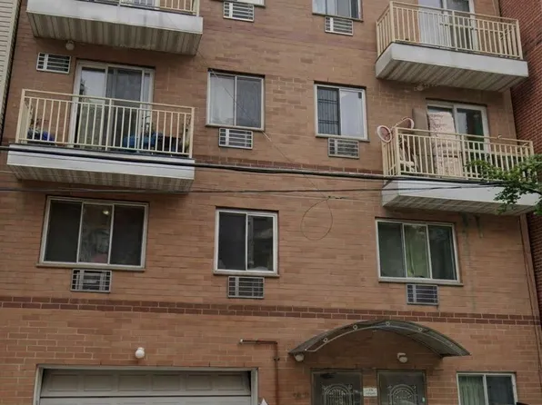 35-09 Leavitt Street, Flushing, NY 11354