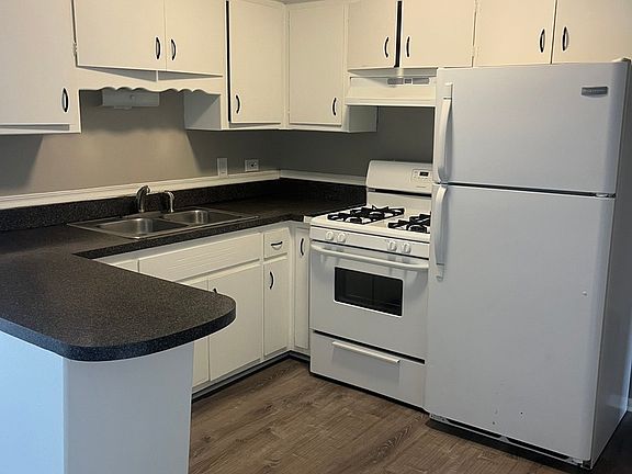 5th image of 5818 107th Court Way APT 8