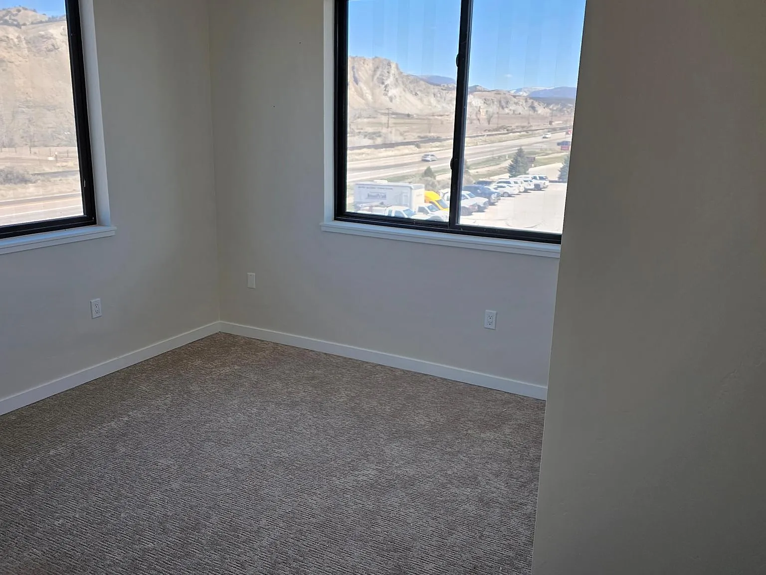 2 bed, 982 sqft, $2,950 — Photo 3
