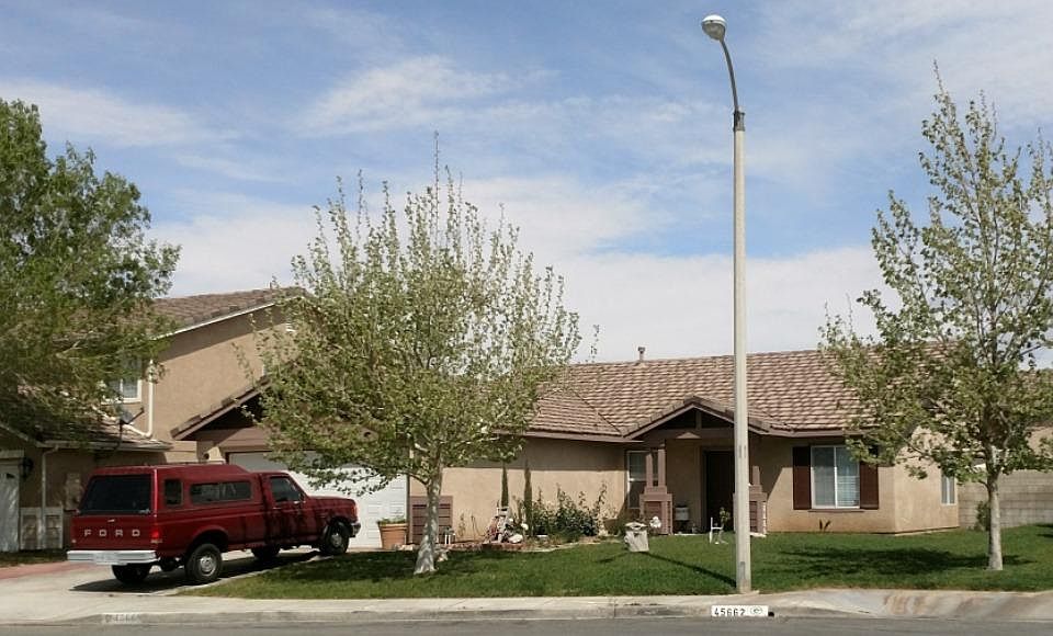 1st image of 45668 Caledonia Ct