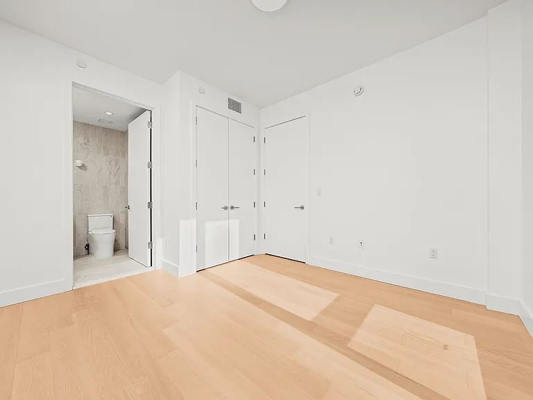 250 W 49th St #52103 — Photo 6