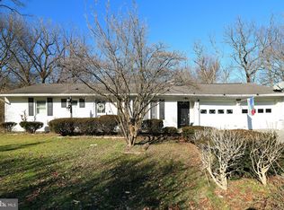 1041 W College Ave, Pleasant Gap, PA 16823