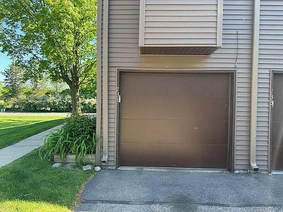 3rd image of 112731 Hundertmark Rd