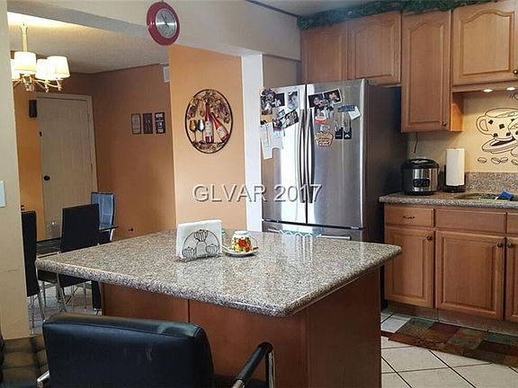 3rd image of 6224 Molino St