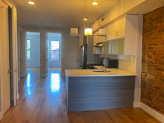 Rented by Compass | media 2