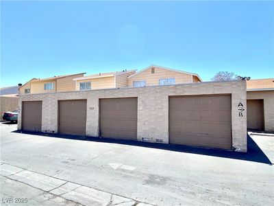 5215 Gray Ln, Las Vegas, NV, 89119