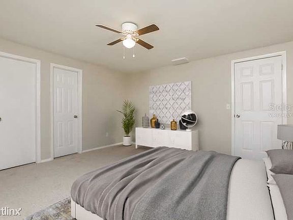 3rd image of 105 W Woodland Dr
