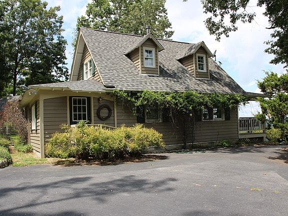 2nd image of 1124 Crestwood Trl
