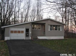 115 Mosher St, East Syracuse, NY 13057
