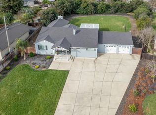 1405 Las Salinas Way, Sacramento, CA 95864