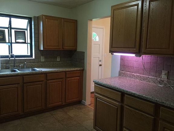 4th image of 6546 Barkwood Dr