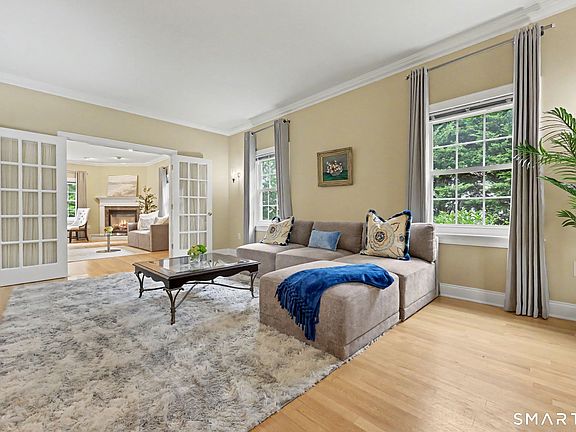 3rd image of 155 Wolfpit Avenue
