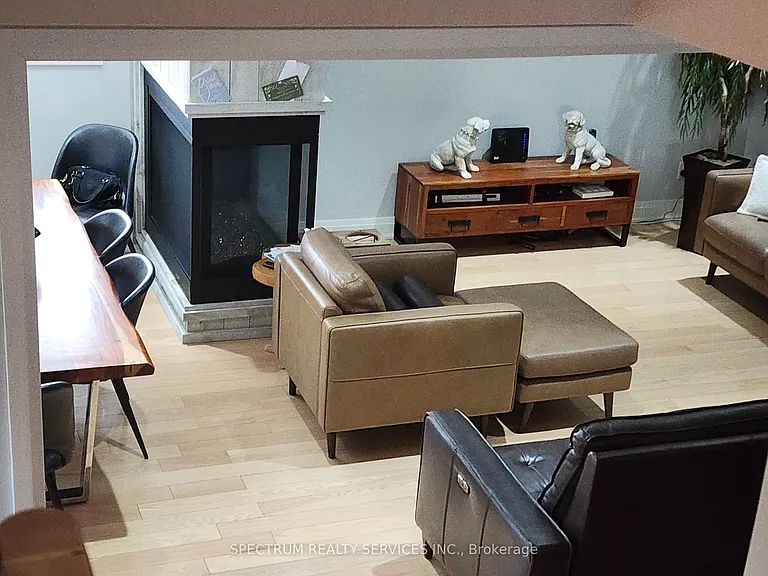 8 Munford Cres — Photo 10