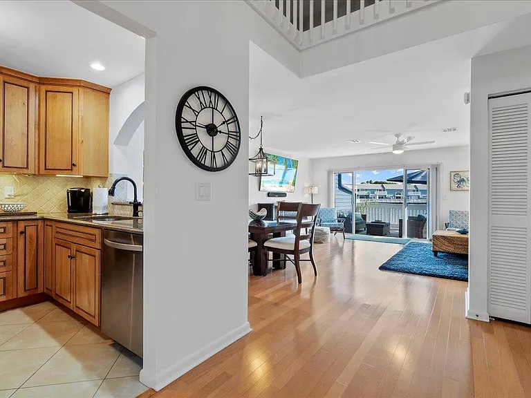 1121 Ocean Dunes Cir — Photo 3