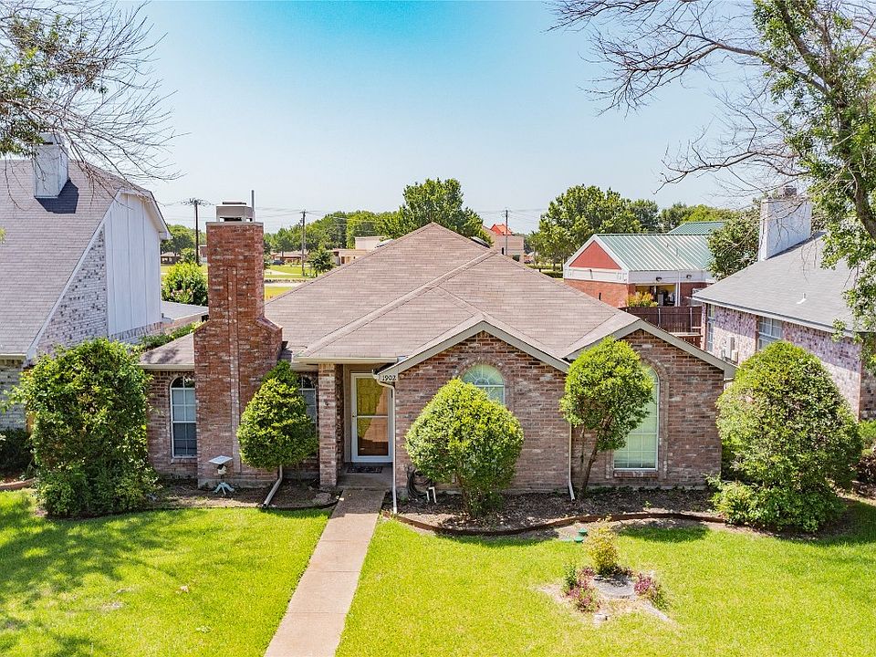 1st image of 1902 Putman Way