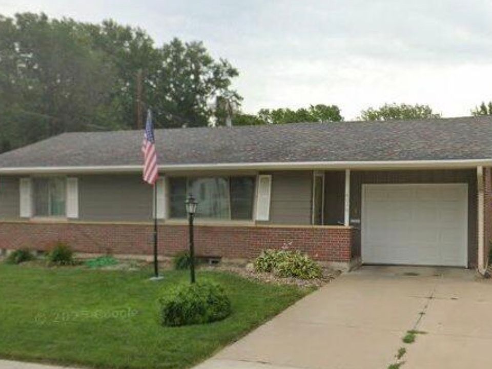 1st image of 403 N 14th St