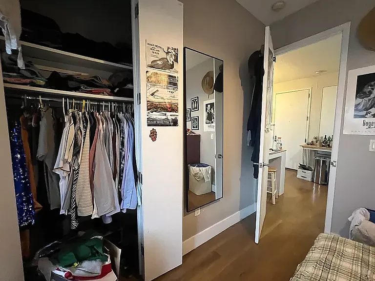 170 Suydam St #4R — Photo 7