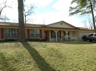 421 Arbor Oak Dr, Nacogdoches, TX 75964