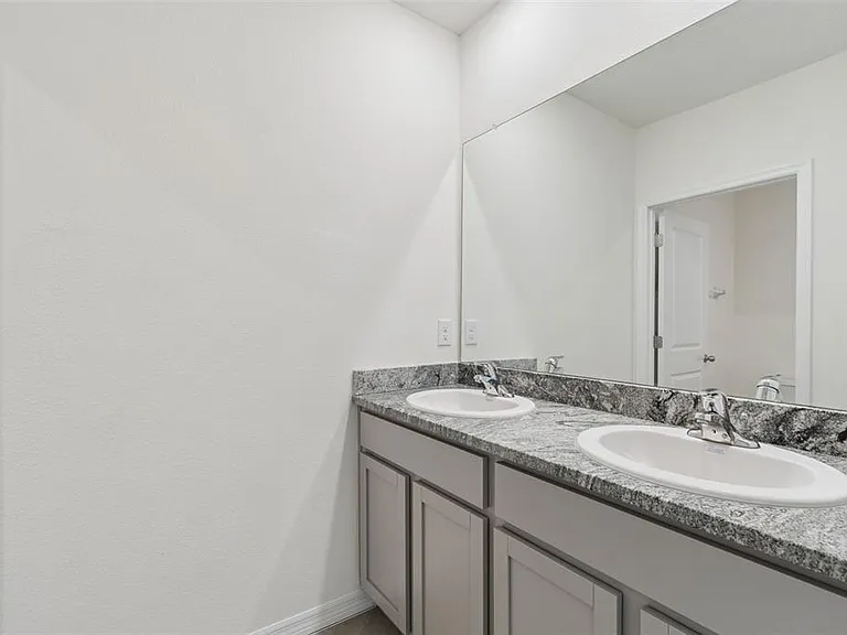 8454 Ender Hills Dr — Photo 53