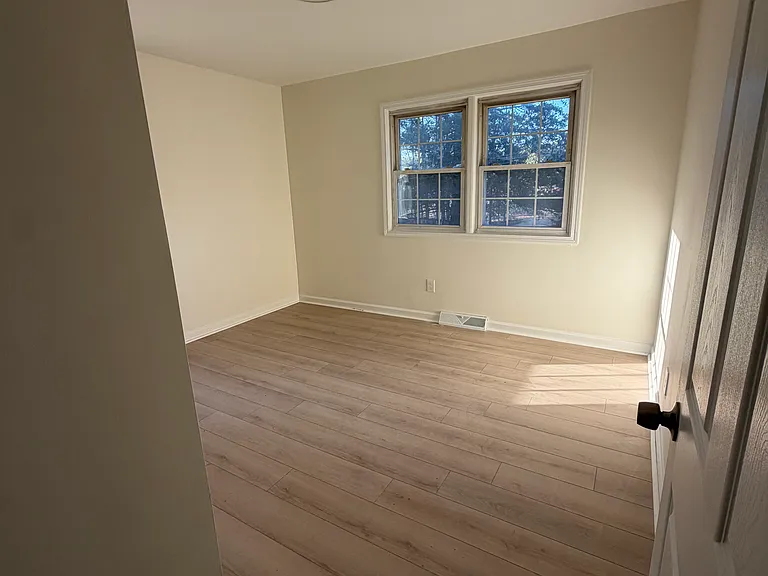 1213 Stone Rd — Photo 8