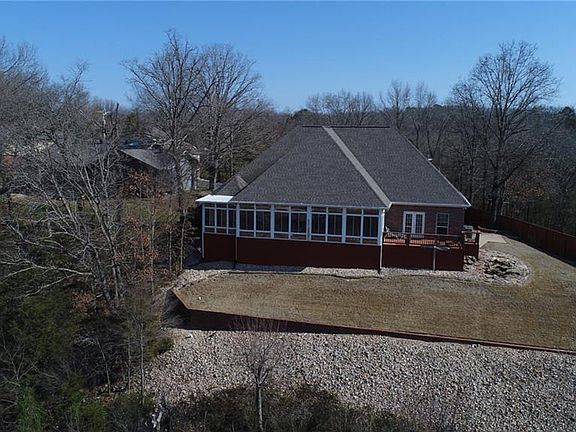 3rd image of 35 Dalton Dr