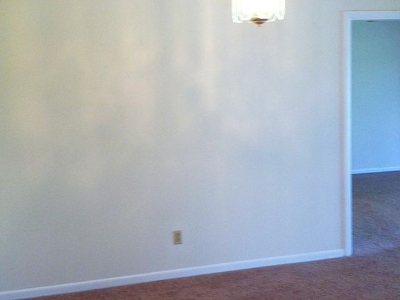5th image of 302 Wingfoot Dr APT C
