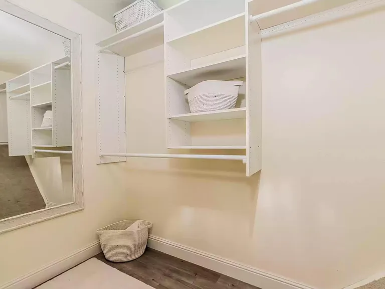 567 Sycamore Cir — Photo 19