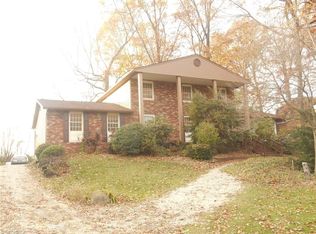 6079 Redford Rd NW, North Canton, OH 44720