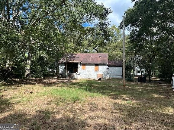 5th image of 402 Atlanta St