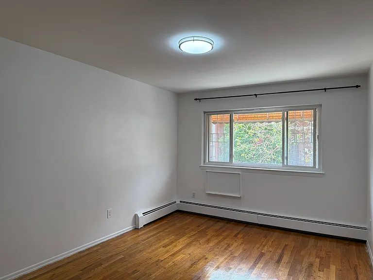13533 Coolidge Ave #3 — Photo 3