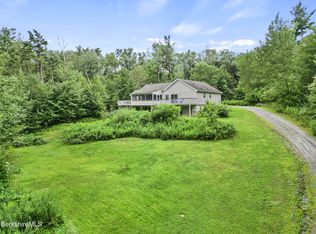 229 Hamilton Rd, Becket, MA 01223