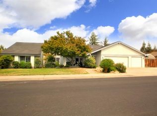 1849 Rall Ave, Clovis, CA 93611