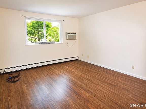 2nd image of 187 Scott Rd APT 3B