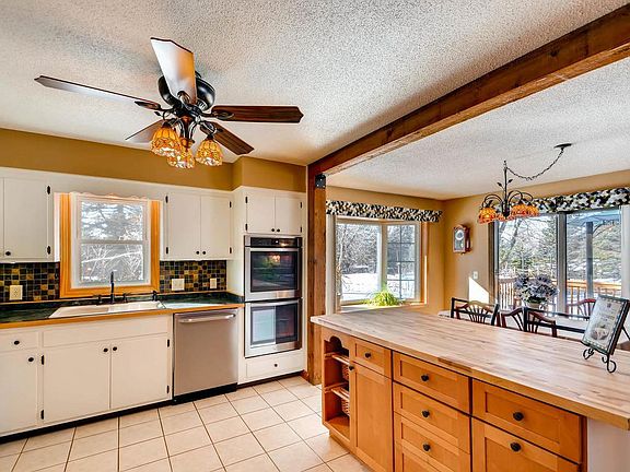 5th image of 301 172nd Ave NE